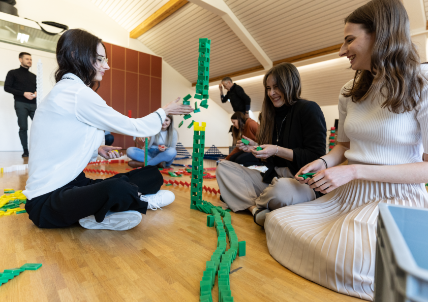 Domino in der Schule